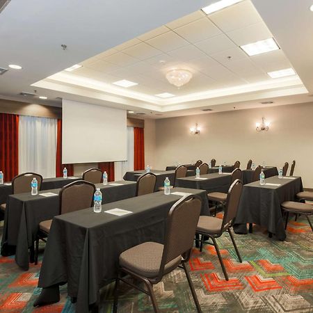 Hilton Garden Inn Нанует Екстер'єр фото