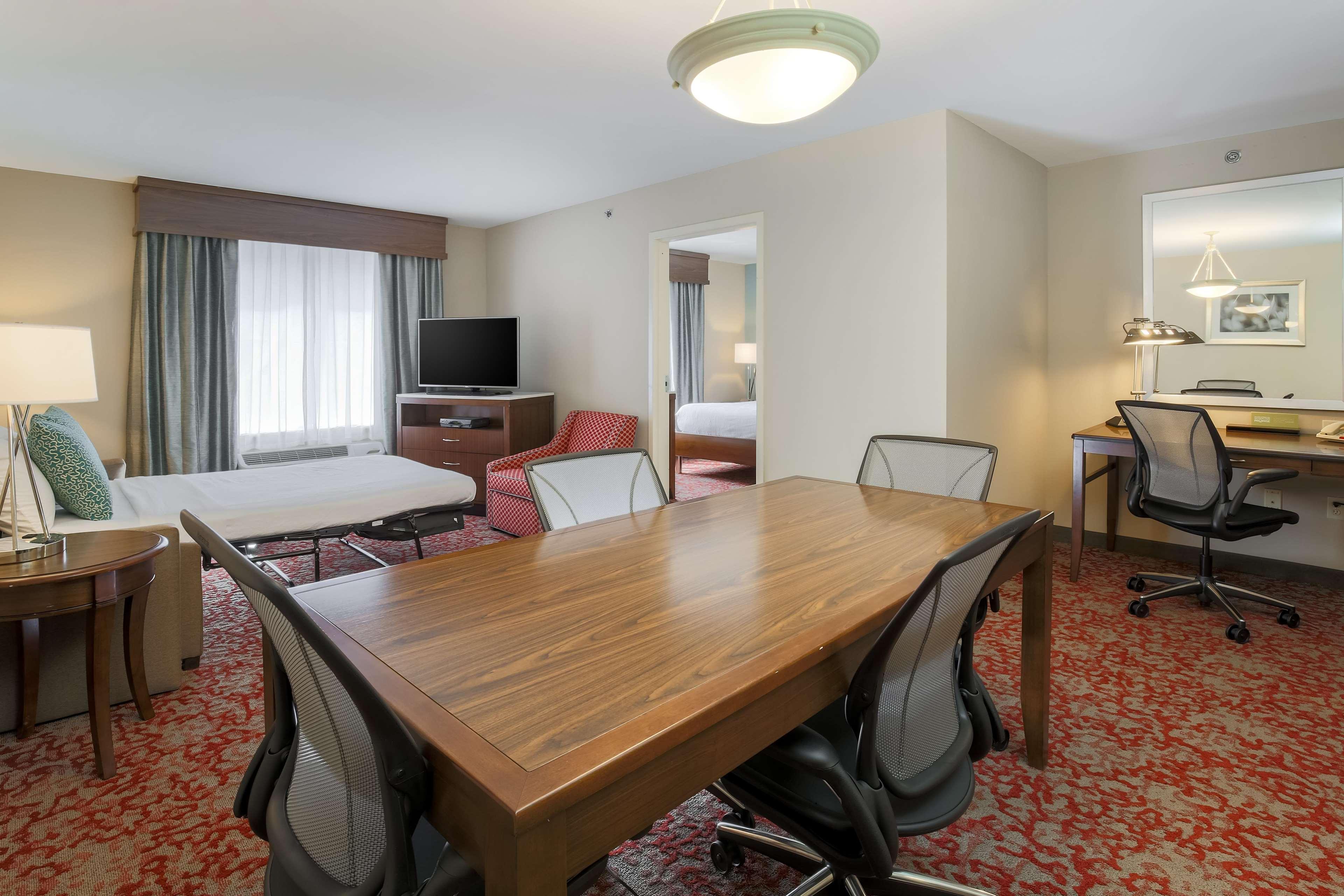 Hilton Garden Inn Нанует Екстер'єр фото