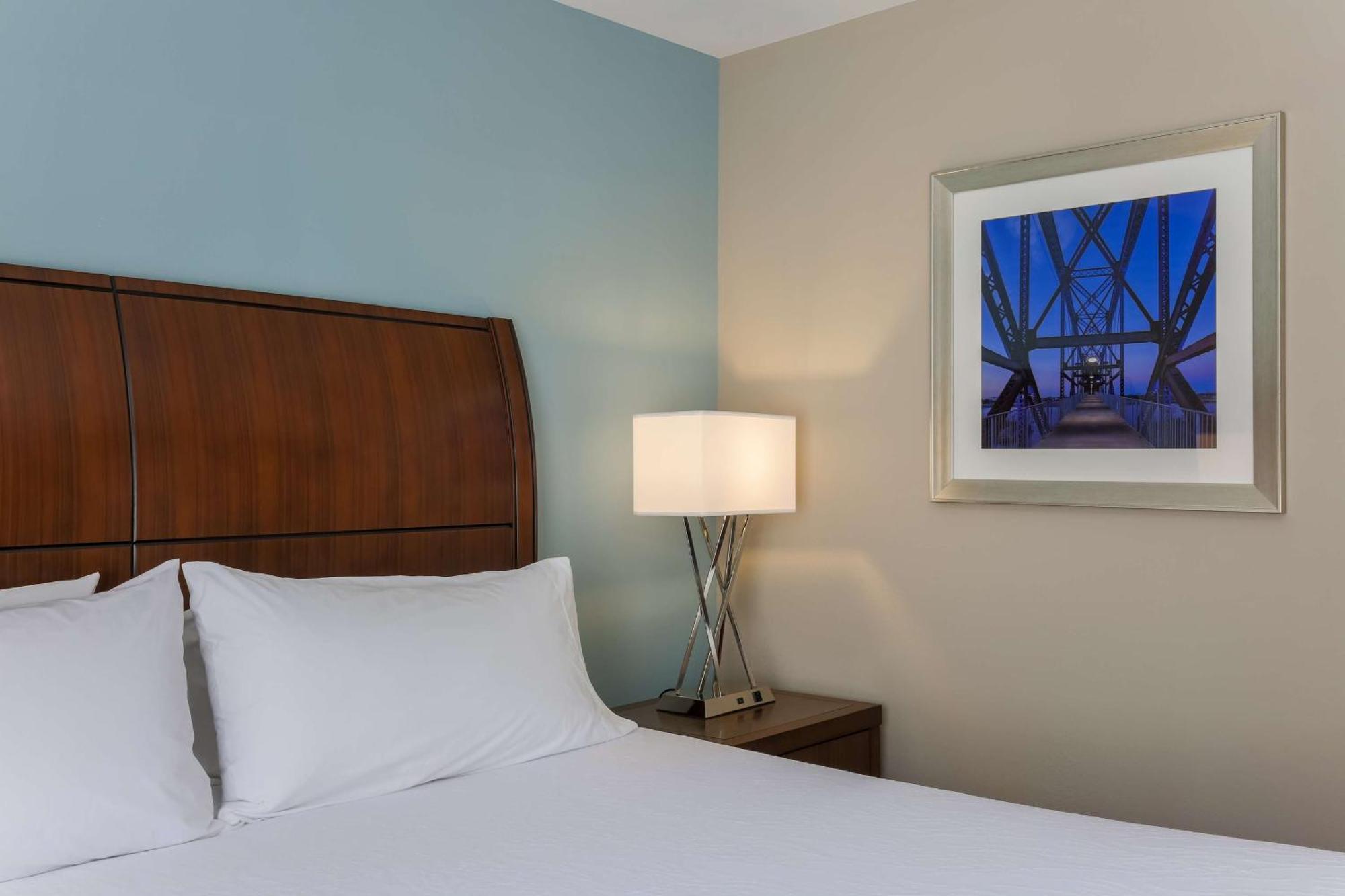 Hilton Garden Inn Нанует Екстер'єр фото