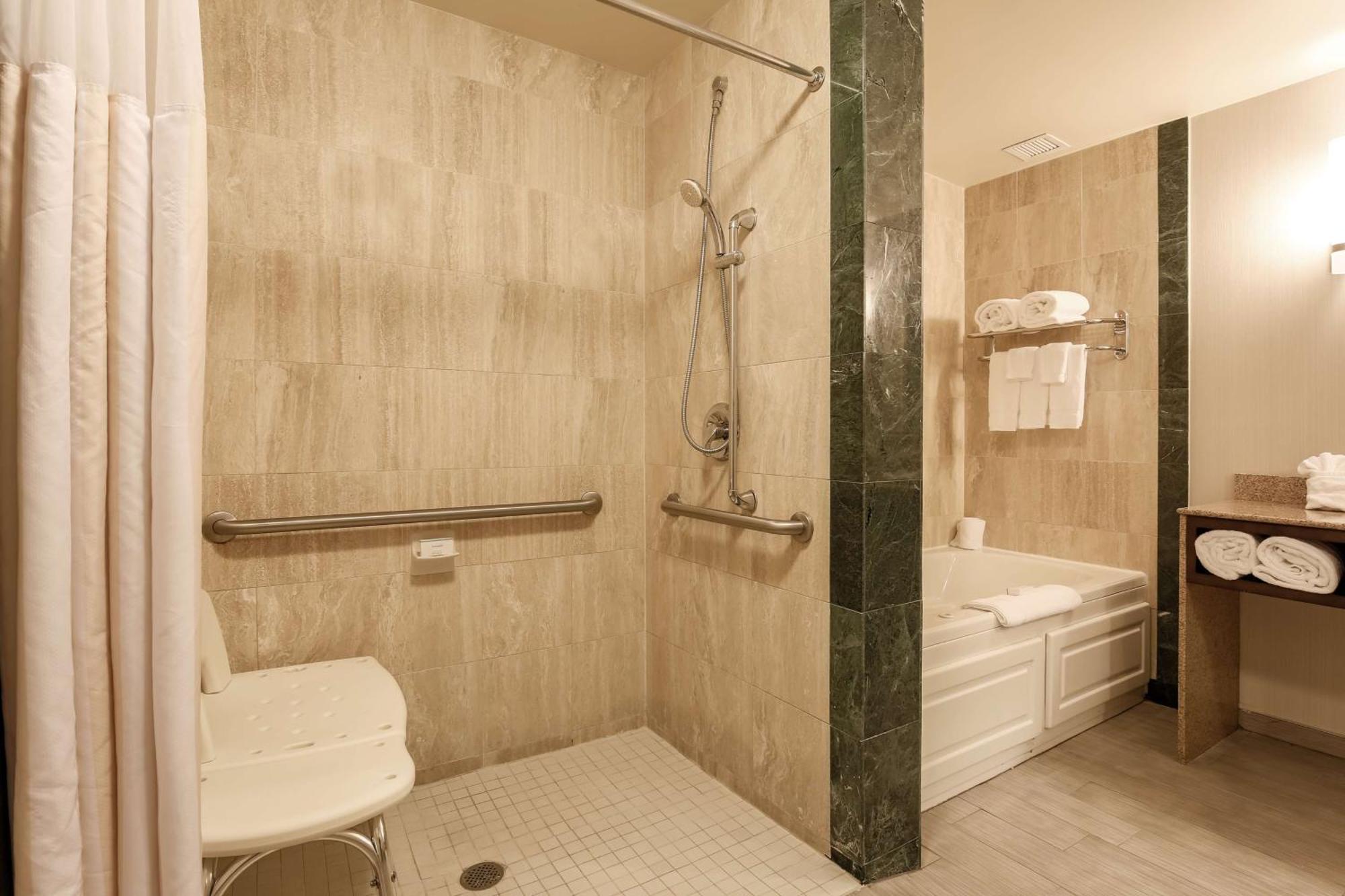 Hilton Garden Inn Нанует Екстер'єр фото