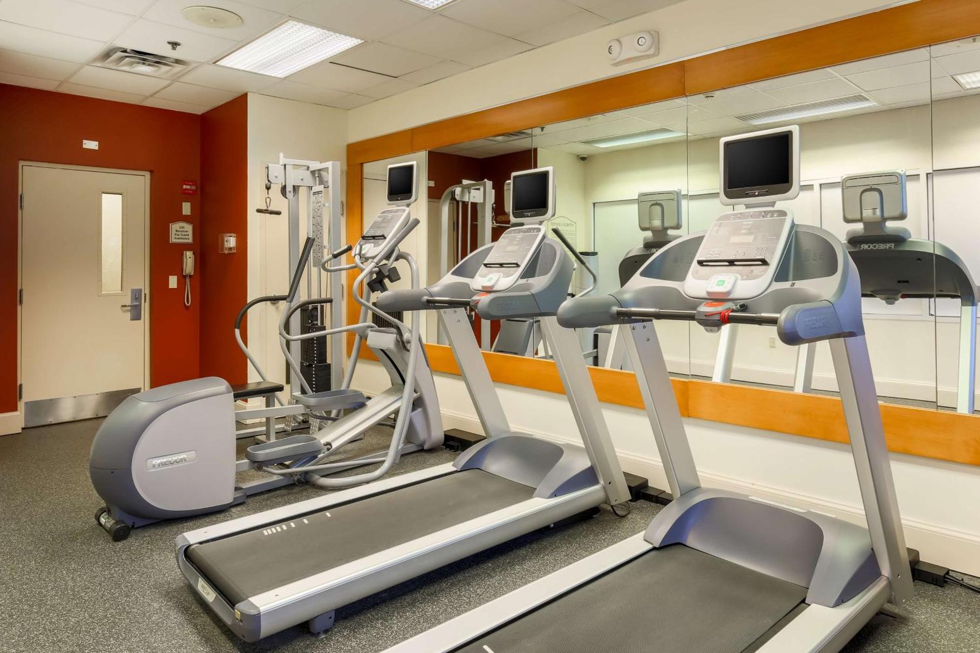 Hilton Garden Inn Нанует Екстер'єр фото