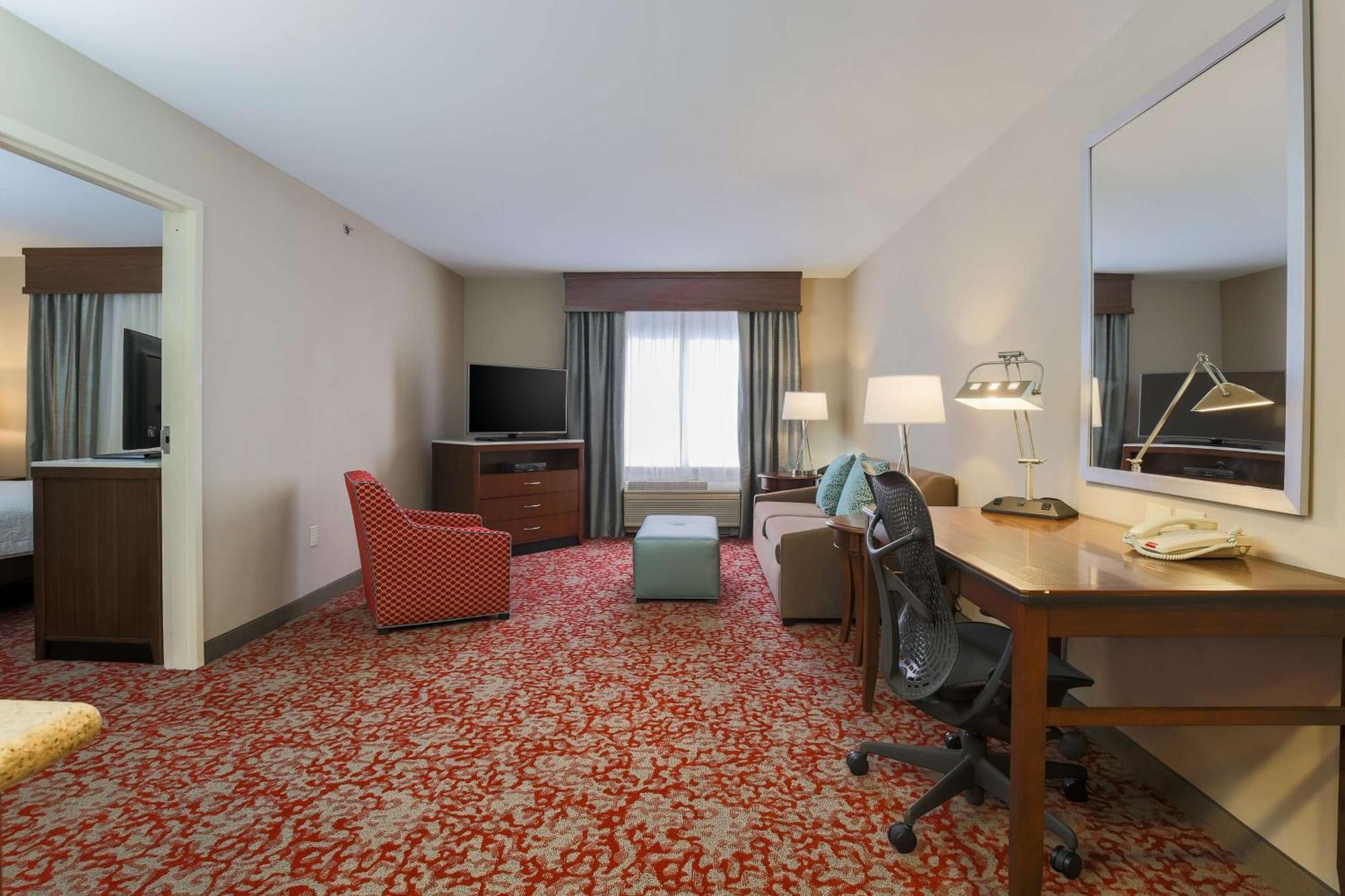 Hilton Garden Inn Нанует Екстер'єр фото