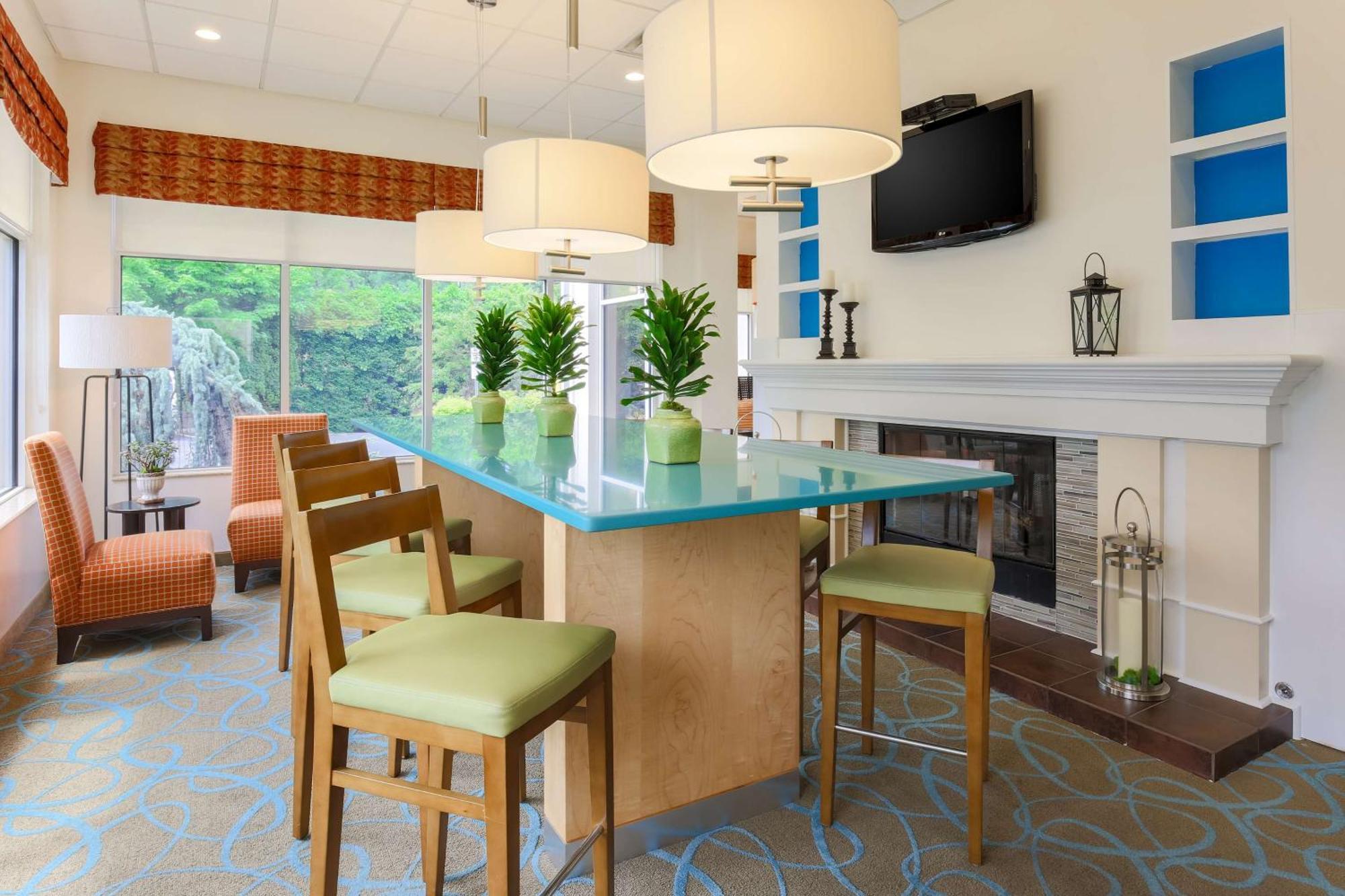 Hilton Garden Inn Нанует Екстер'єр фото