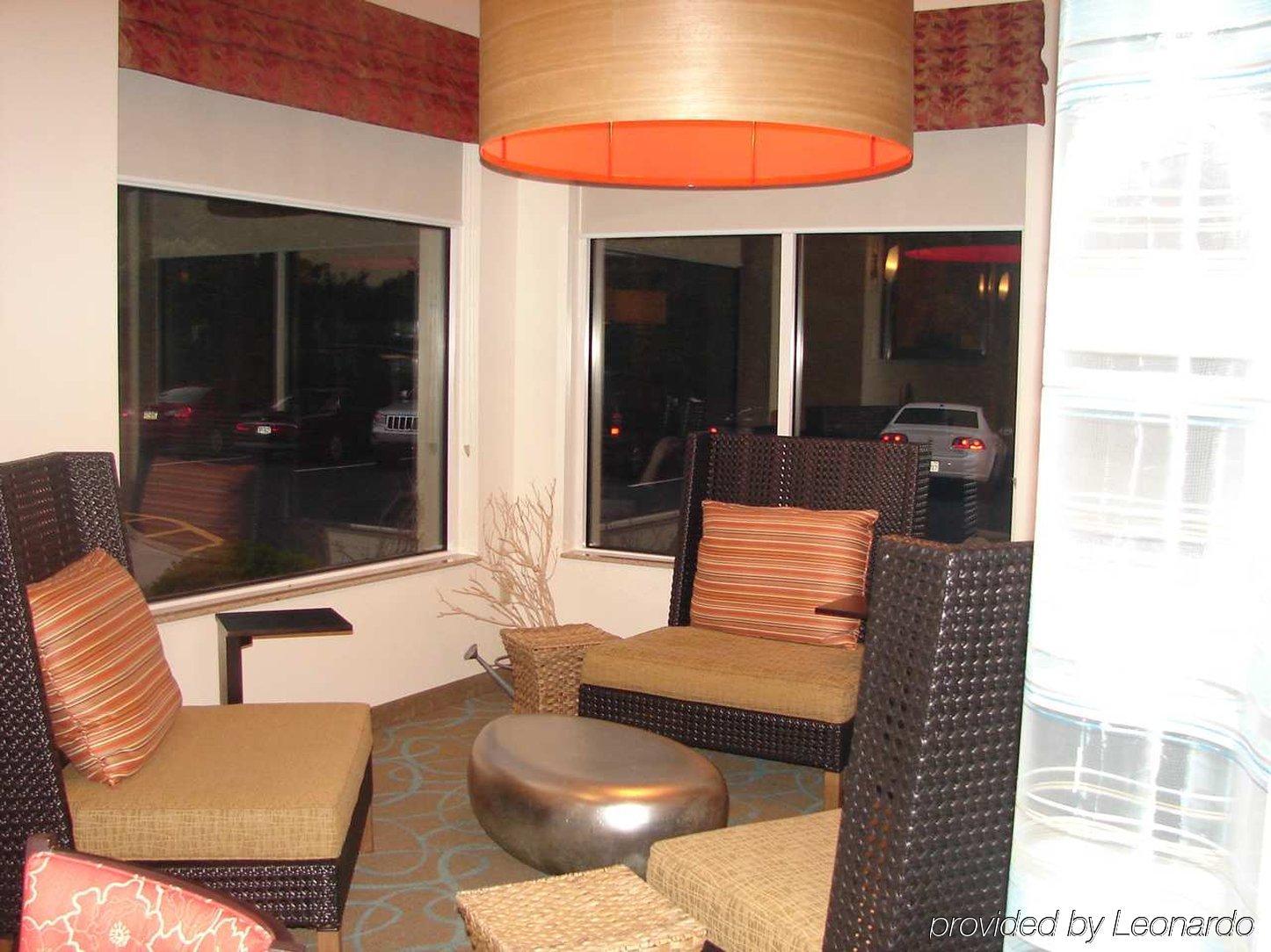 Hilton Garden Inn Нанует Екстер'єр фото